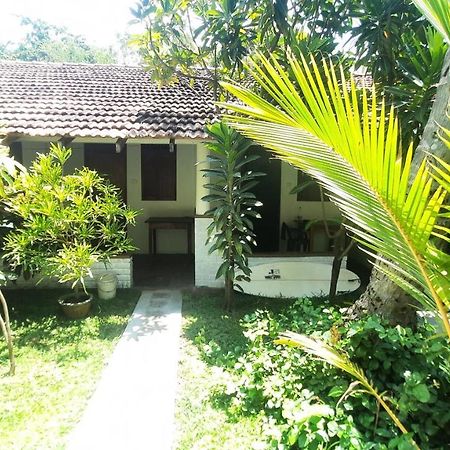 Freedom Beach Arugam Bay Aparthotel Buitenkant foto