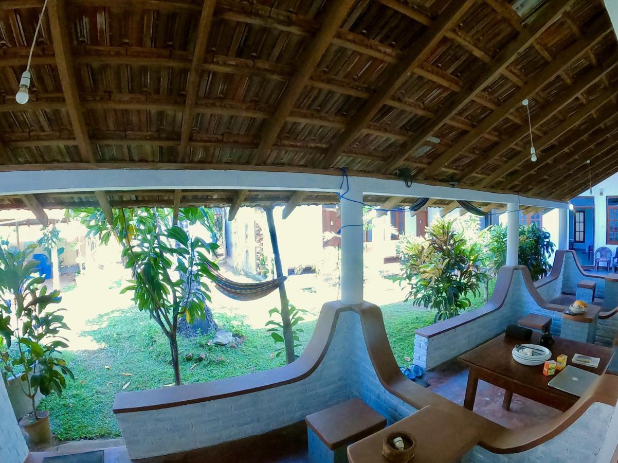 Freedom Beach Arugam Bay Aparthotel Buitenkant foto